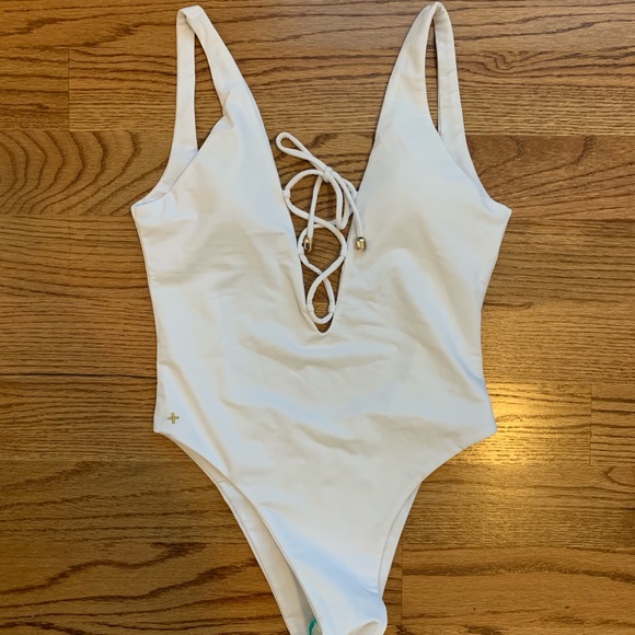 ALT SWIM White One Piece Swimsuit - Picture 4 of 8